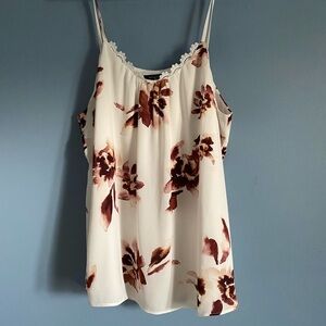 RW&CO flower top